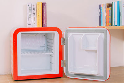 Husky 41L Retro Style Mini Bar Fridge in Red (HUSD-RETRO41-RD-AU.1)