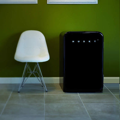 Husky 112L Solid Door Retro Style Bar Fridge in Black (HUS-RETRO112BLK.1)